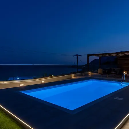 Evelyn Crete Villa Tsoútsouros